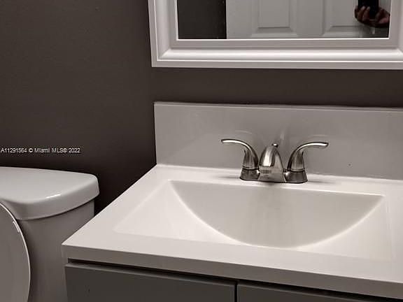4th image of 617 Ixoria Ave #31A