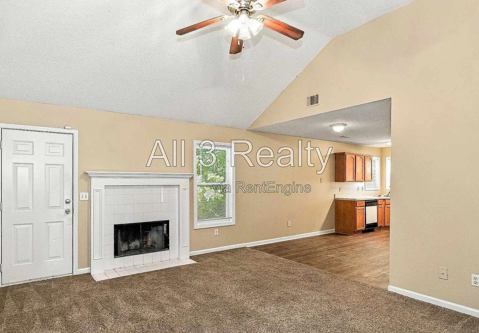 4 bed, 3.0 bath, 1248 sqft, $1,795 — Photo 3