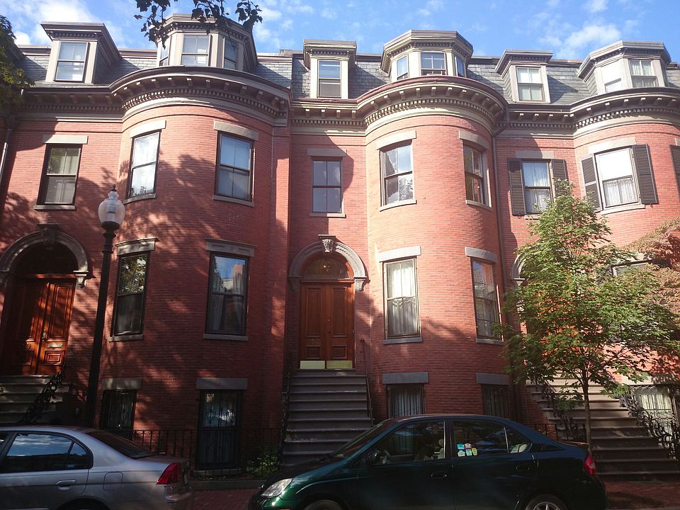 2nd image of 152 W Canton St