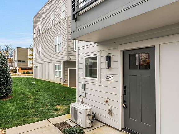 3rd image of 2032 Edison Park Ln Unit 66