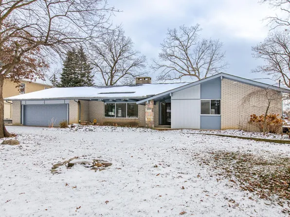 6715 Wellesley Ter, Clarkston, MI 48346