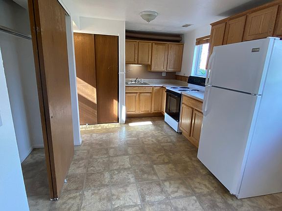 Kitchen with 2 large Pantries