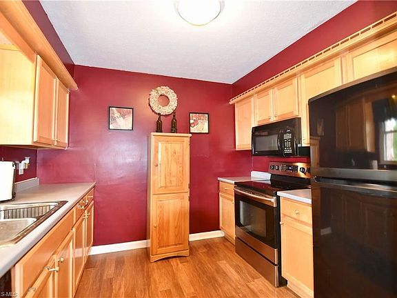 2nd image of 198 Gaylord Dr