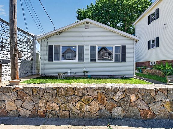 4th image of 157 Maplewood Ave