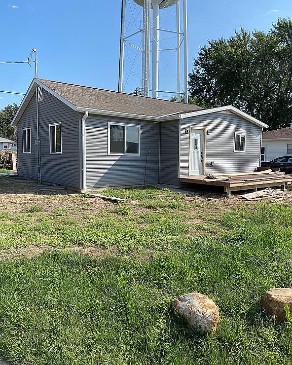 504 Hillhaven St, Exira, IA 50076 Zillow