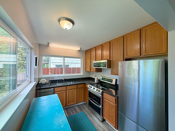 5th image of 225 Buena Vista Ave #3