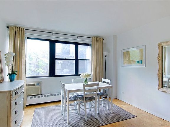 2nd image of 210 E 15th St APT 6H