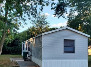 7 Circle Creek Ln, Cahokia, IL 62206