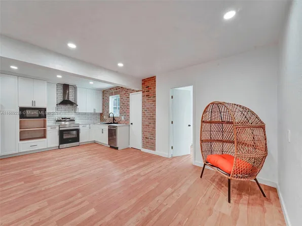 5727 SW 27th St, Hollywood, FL 33023