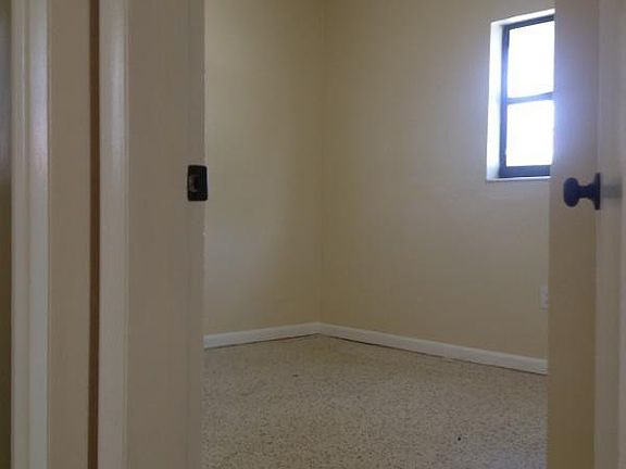5th image of 50-52 NE 66th Street