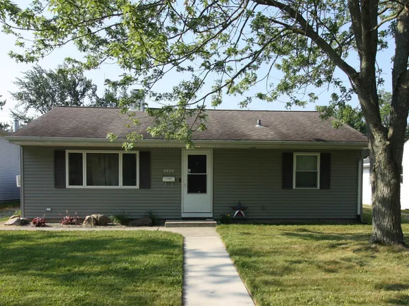 2224 Hazelwood Ave, Fort Wayne, IN 46805
