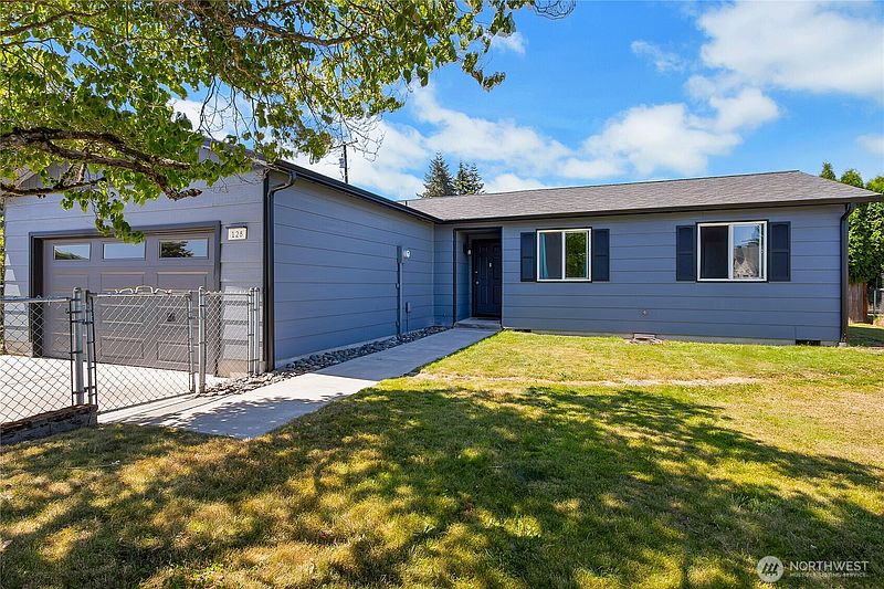 2nd image of 128 Glacier Avenue S