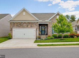 812 Clubside Dr #432, Taneytown, MD 21787