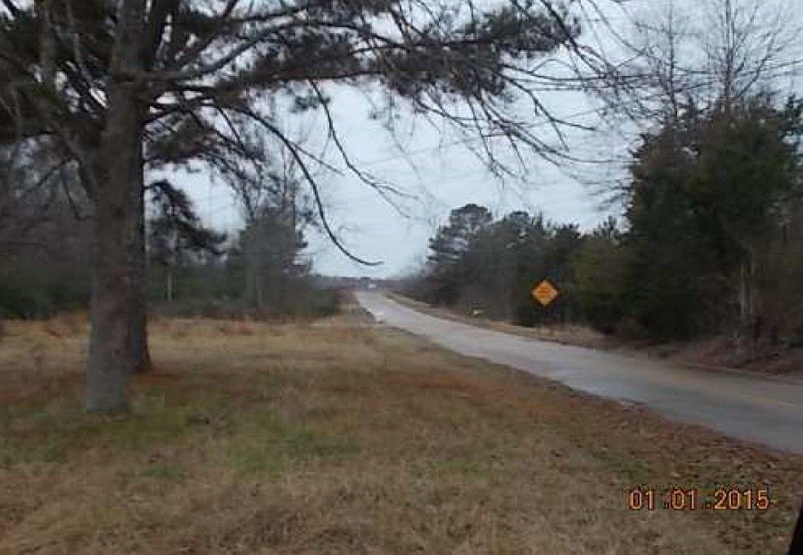 2nd image of 33 Bridge Ln
