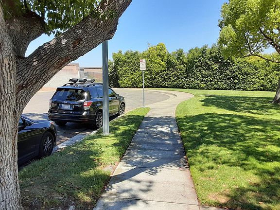 2nd image of 2310 Samaritan Pl APT 1