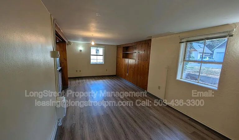 205 NW 11th St #5 — Photo 8