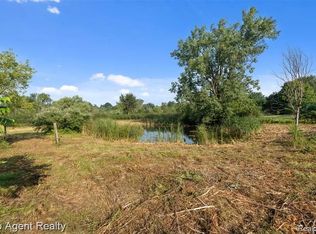 4499 West St, Leonard, MI 48367