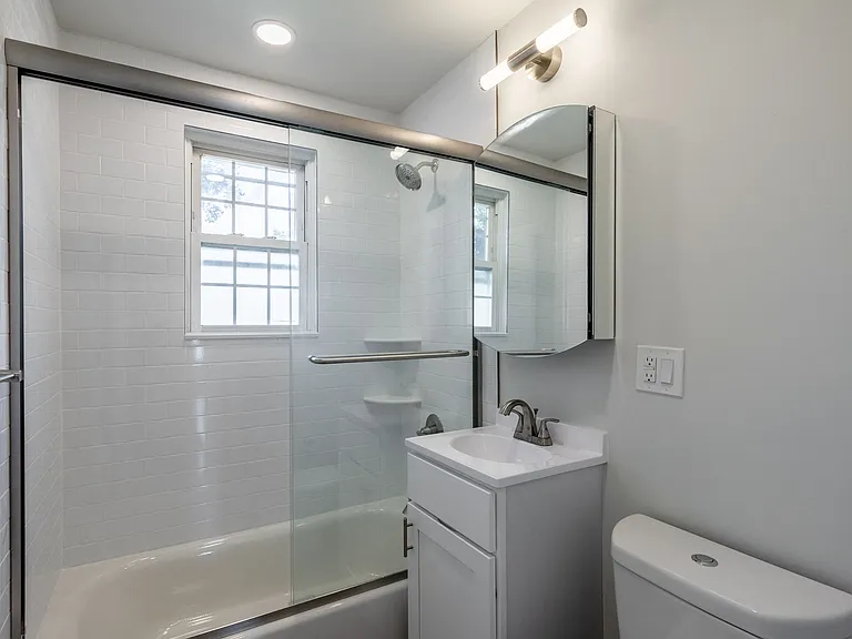 218 Millburn Avenue Apartments — Photo 8