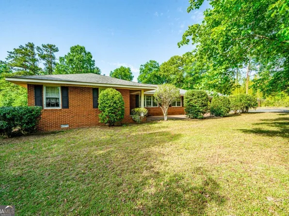 740 Lake Laurel Rd NE, Milledgeville, GA 31061