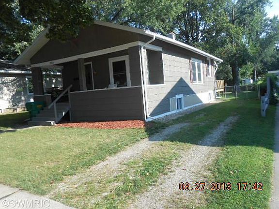 2nd image of 1526 Clarendon Ave