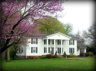 251 Lee Rd, Cottontown, TN 37048