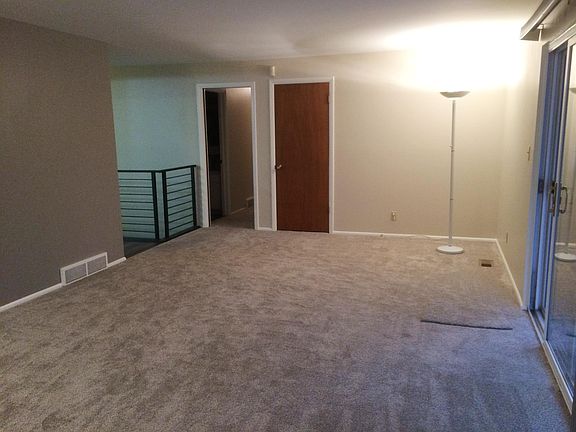 2nd image of 1502 E Kings Row Dr