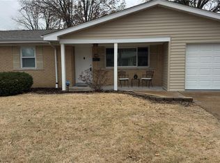 660 Herbst Dr, Florissant, MO