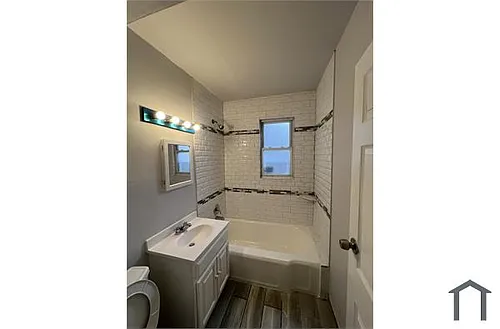 166 Chancellor Ave #6 Photo 1