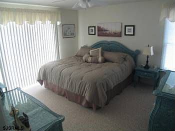 4th image of 848 Brighton Pl