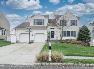 37 Winchester Dr, Howell, NJ 07731