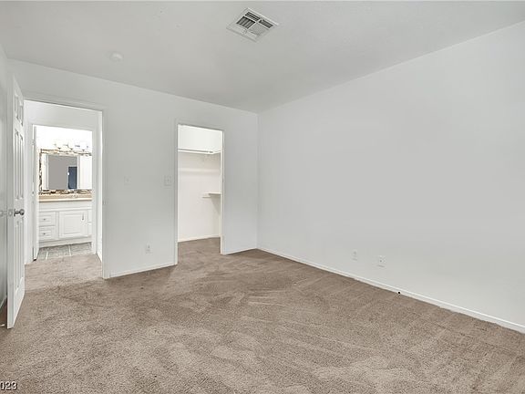 5th image of 808 Hedge Way Unit 5