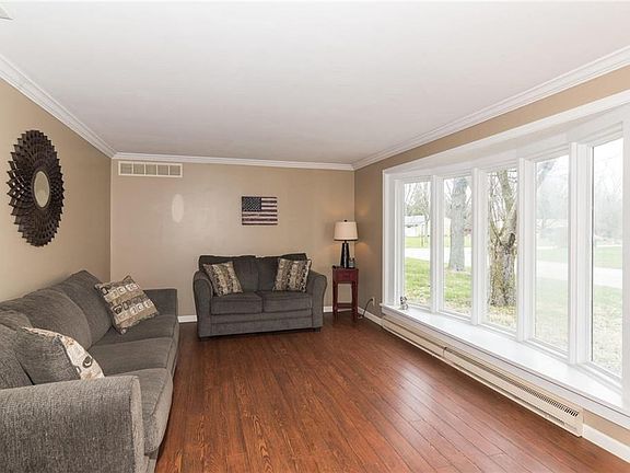 5th image of 7208 Murphy Dr