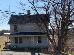 1910 E Finley Dr, Claysville, PA 15323