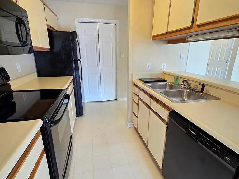 2709 Preston Woods Ln #6 — Photo 4