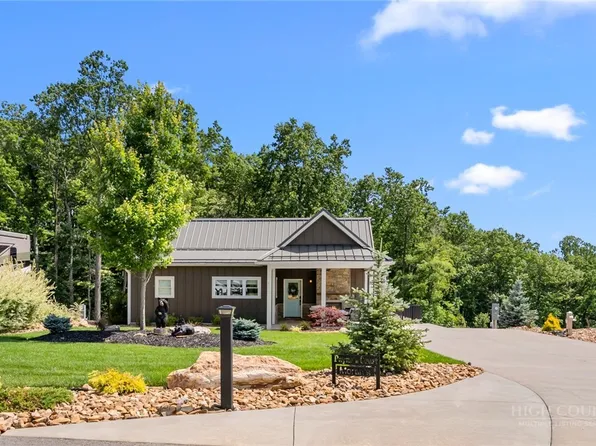 25 Paynes Court, Roaring Gap, NC 28668