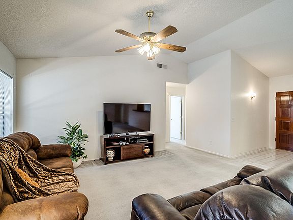 5th image of 6331 E Grandview St