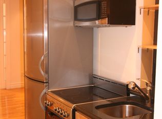 210 E 25th St APT 2FE, New York, NY 10010