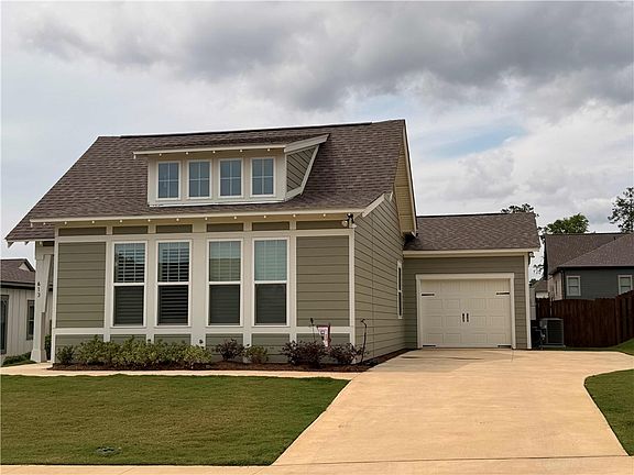 3rd image of 613 Shropshire Dr