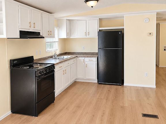 2nd image of 30 Ellis Ave #76579