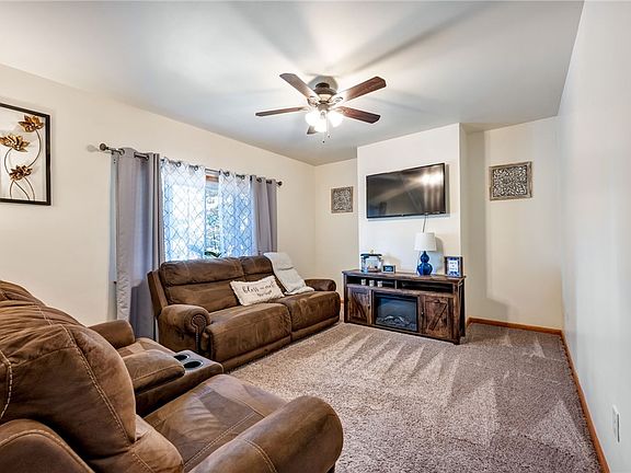 5th image of 58 Coulter St