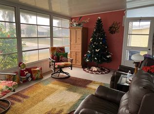 405 Caymen Dr #215, Lake Wales, FL 33859