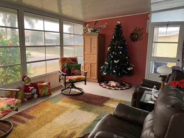 405 Caymen Dr #215, Lake Wales, FL 33859