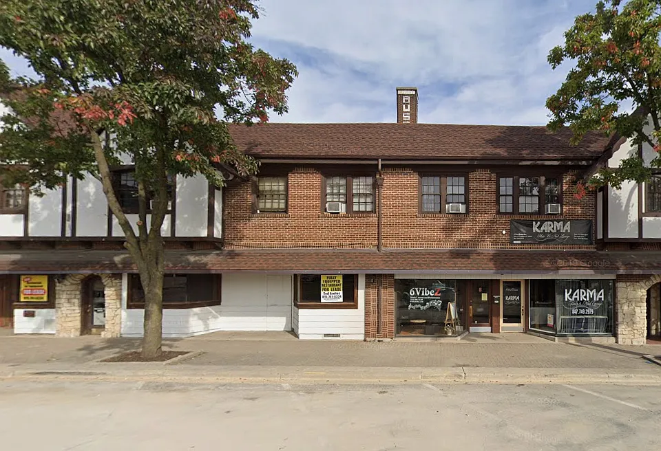 16 W Busse Rd #8