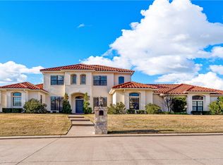 201 Stone Forest Dr, Woodway, TX 76712