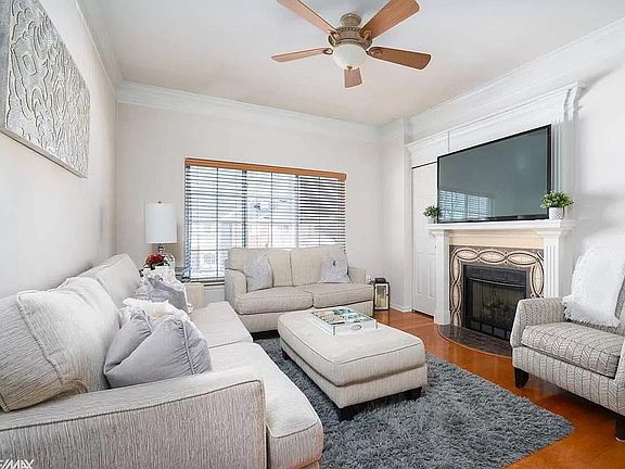2nd image of 5602 Acorn Ln #71