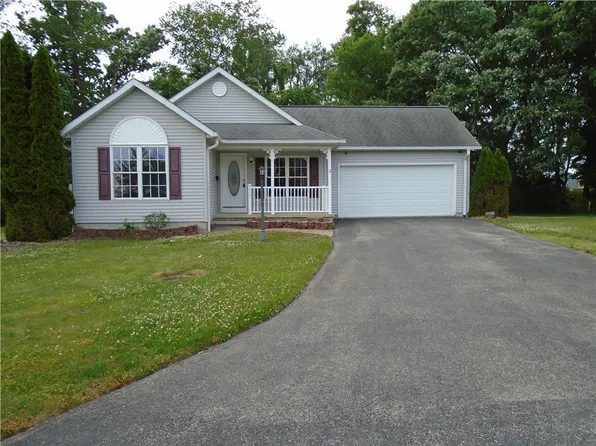 115 Frank Cir, Latrobe, PA 15650