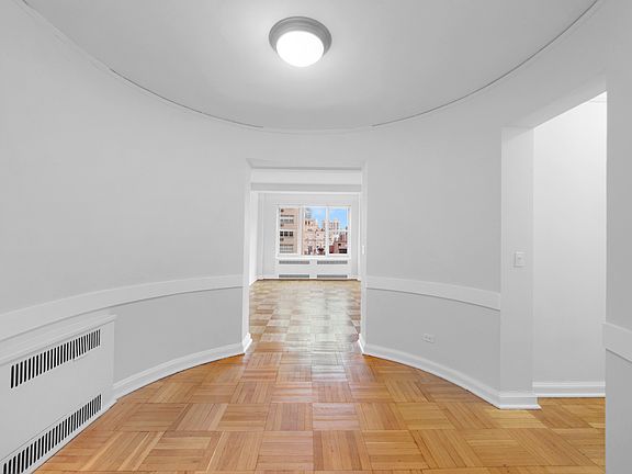 3rd image of 20 Park Ave APT 9A