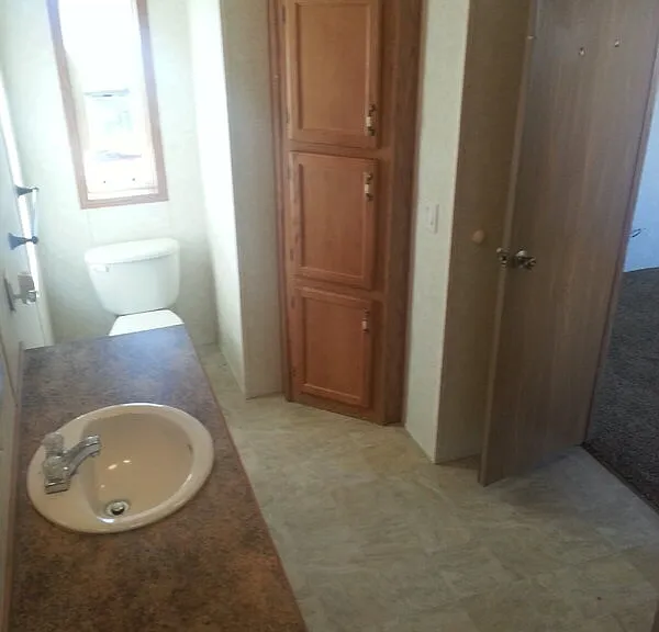 9 Hartland St N — Photo 11