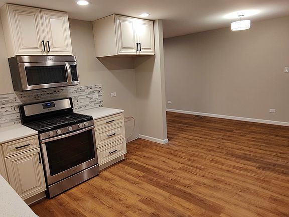 5th image of 4313 Clark Dr