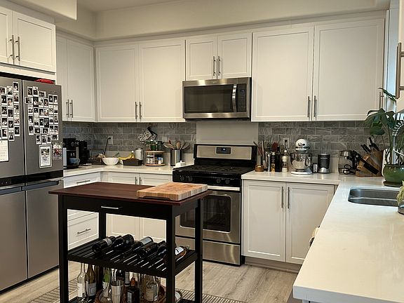 5th image of 194 Olive Ave #194